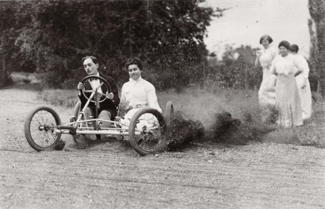 История в фотографиях