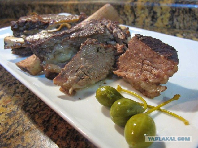 Говяжьи ребра, тушеные с яблоками!