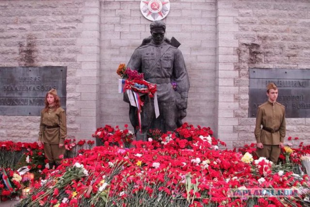 За ночь в Калуге снесли памятник Ленину на площади Старый Торг