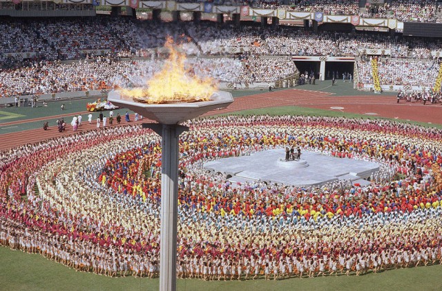 20 век в цвете. 1988 год. Начало больших перемен