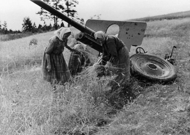 "Боги войны" - Советская артиллерия в годы Великой Отечественной войны