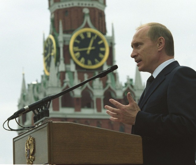 Владимиру Путину показали взвод будущего