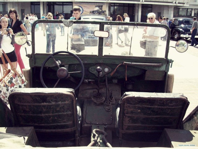 Выставка ретро автомобилей