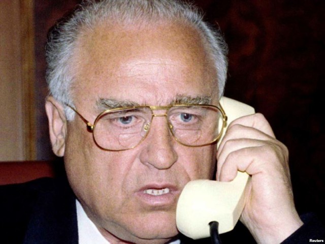 «Лунная ночь на Днепре» Куинджи: почему зрители искали лампочку за картиной?