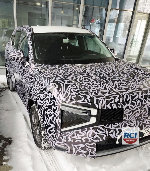 Новый кроссовер LADA Azimut: базовую версию показали вживую внутри и снаружи