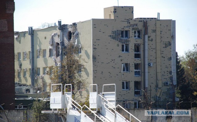 Зачистка аэропорта от войск украинских ВС