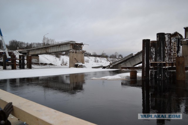Обрушился мост в Архангельской области