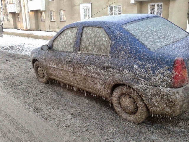 Долго не мог обогнать фуру