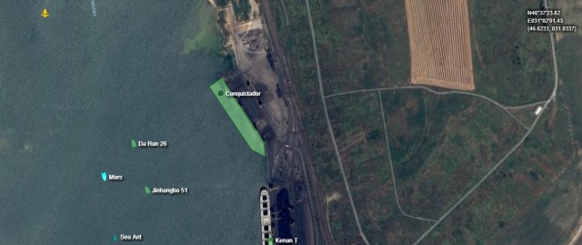 Сухогруз с углём сильно повредил порт под Одессой