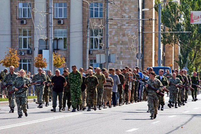 Кто виноват в войне на Донбассе? Опросы в городах Украины