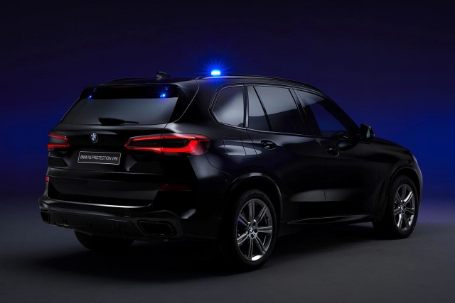 BMW представил бронированный кроссовер X5 Protection VR6