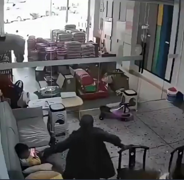 Папа всегда на подстраховке