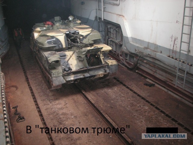 В Средиземное море отправили российский флот!