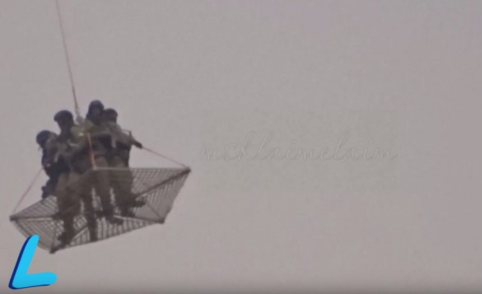 С площадки возле Кремля взлетели два вертолёта Ми-8