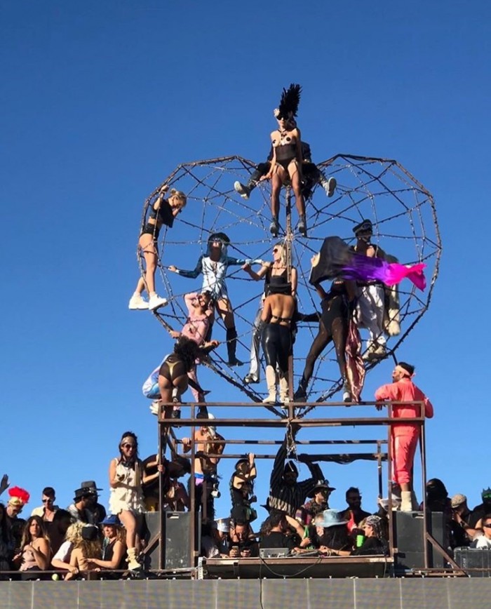 Экстравагантные посетители фестиваля "Burning Man 2019"