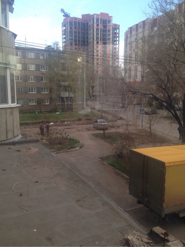 Проснулся сегодня, выглянул в окно - а там все в снегу