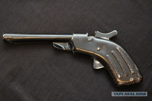 Игрушки из разного детства, когда мир был добрее и веселее!