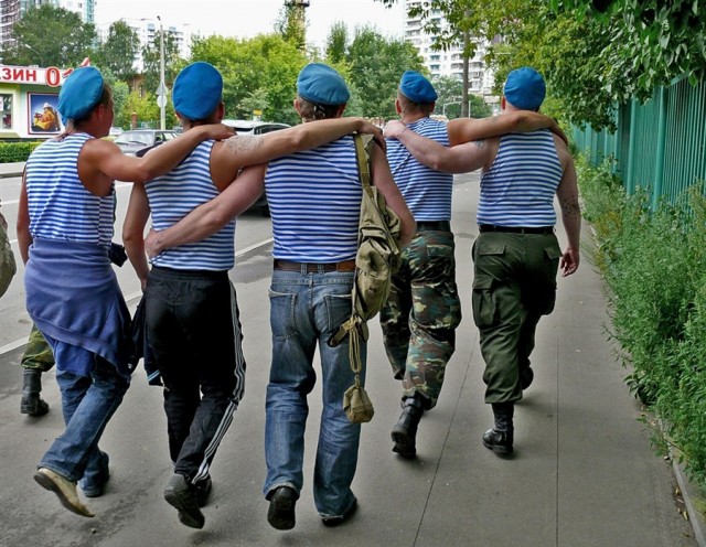 Слава ВДВ!