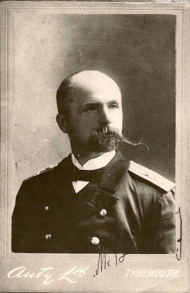 Ледокол «Ермак» — 29 октября 1898 года на воду спущен первый в мире ледокол арктического класса