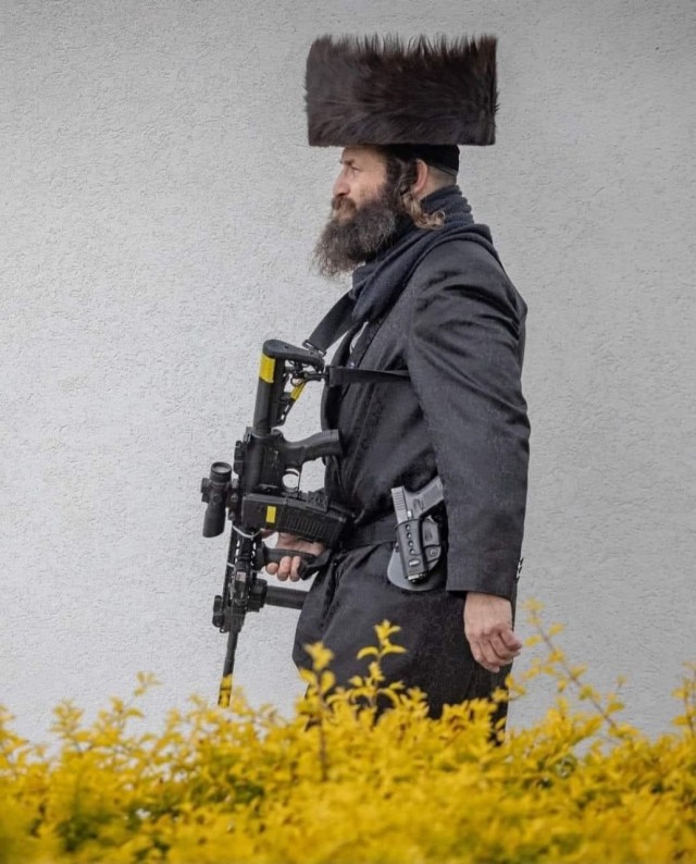 Помогите опознать ЯПовца!