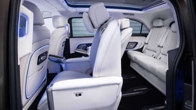 Стартовало производство совершенно нового вэна Mercedes-Benz VLE