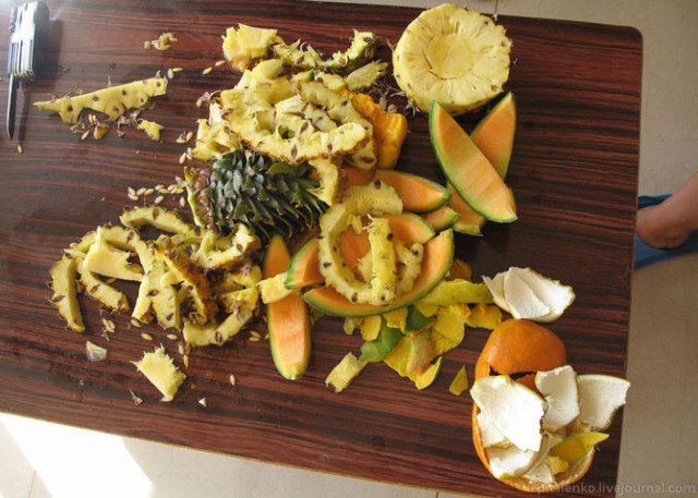 Как горничные в Гоа заправляют кровати