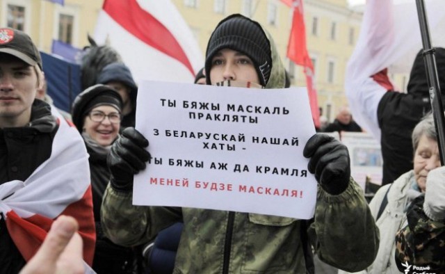 В Казани сняли с выставки часть картин Васи Ложкина