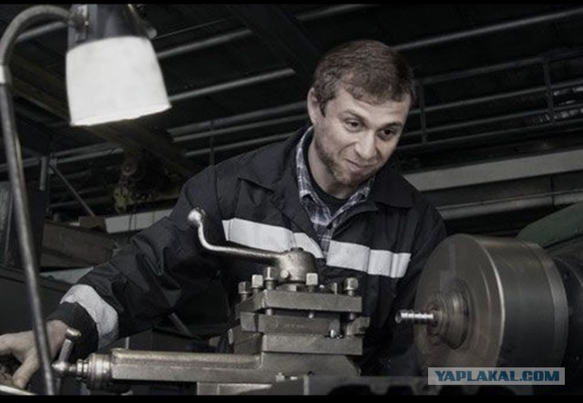 Реальности авторынка января 2023. Старые автомобили в салонах, никаких покупателей и цены от миллиона