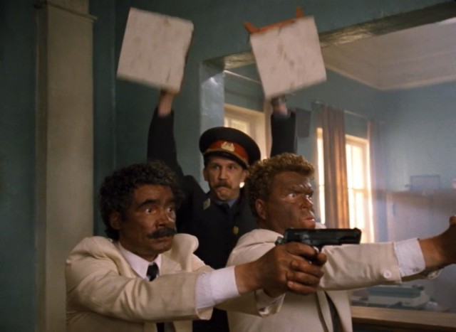 Как показывали негров в СССР и в США