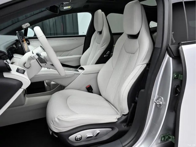Китайская BYD выпустила «убийцу» Porsche Taycan и Xiaomi SU7 стоимостью в стране от ₽2,3 млн.