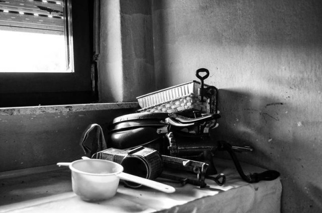 Внучка отсняла один день из жизни 83-летней бабушки и поразилась ее энергии