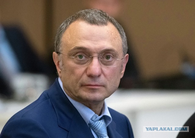 Олигархи захотели вернуть деньги в Россию