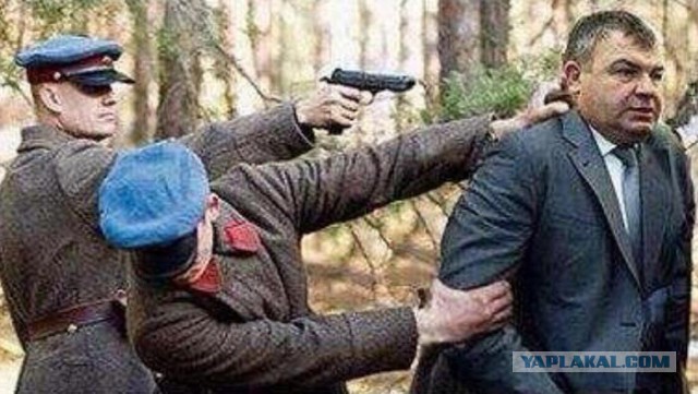 Армейские фотографии знаменитостей
