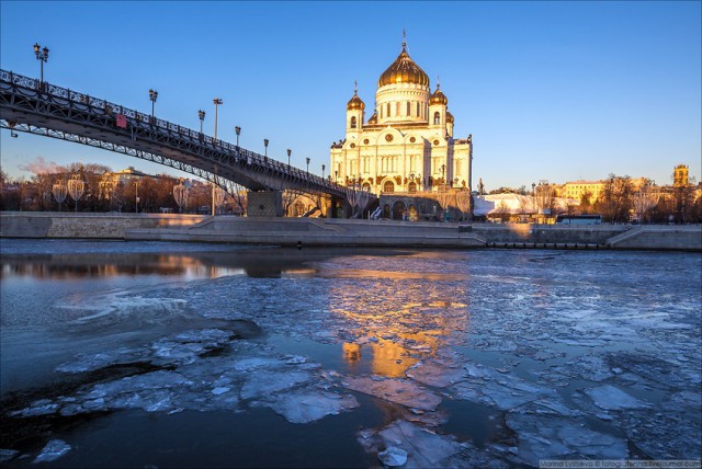 Москву сковали льды