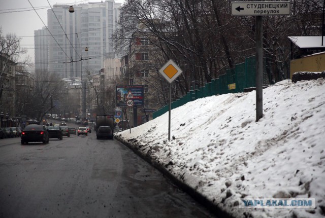 Почему в Москве столько «грязной жижи»: есть объяснение властей