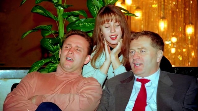 Интересные фото звёзд российской эстрады 90-х: шоу-бизнес, политика и криминал