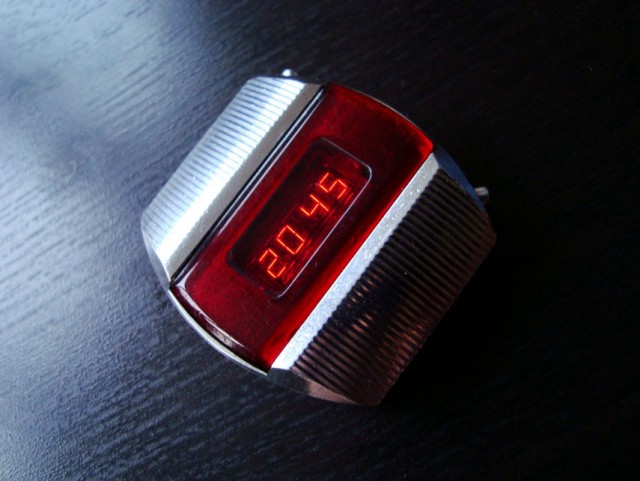 10 культовых наручных часов из СССР