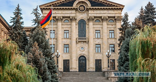 Парламент Армении ратифицировал Римский статут МУС