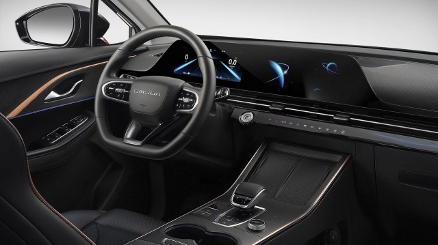 Geely и Changan ушли в убыток больше чем на 15,68 миллиарда рублей на российском рынке