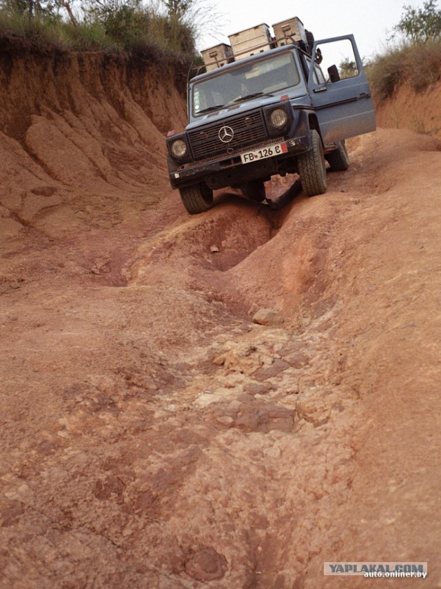 Немец проехал на Gelandewagen весь мир.