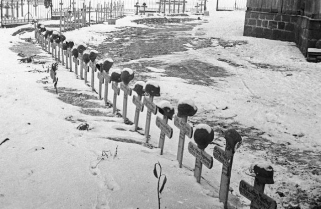 Нас извлекут из под обломков... 1941