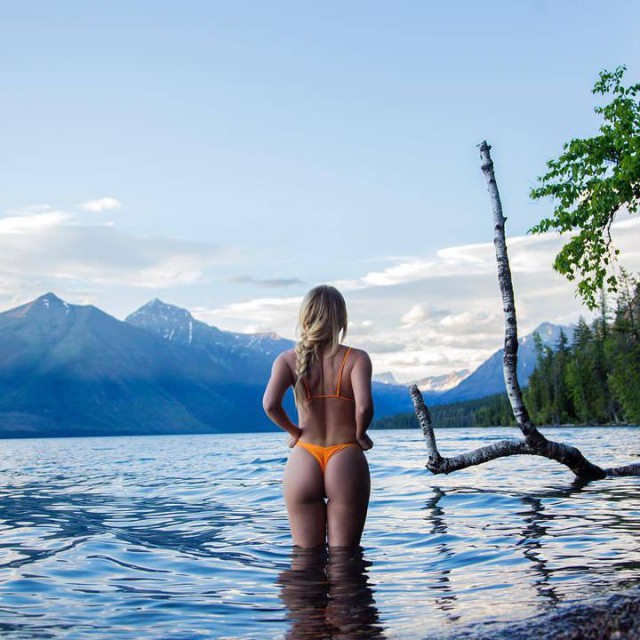 Sara Underwood. немного 18+
