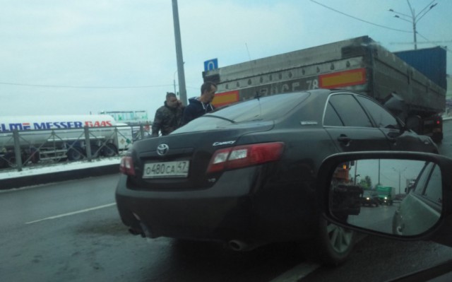 Не бит, не крашен, в кашу об шаланду расквашен! Очень странная Camry попала в ДТП. Полный швах по кузову и документам!