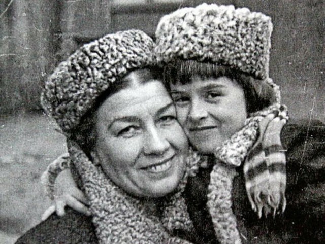 Семейные фото советских знаменитостей из их домашних архивов.