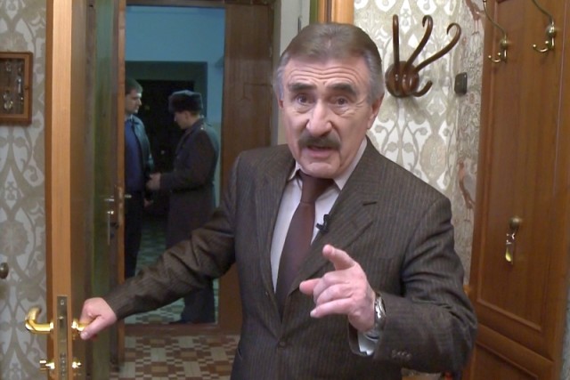 Навеяно темой «Помощь пришла откуда не ждали»