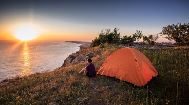 С милым — и рай в шалаше... Каждый второй россиянин готов заняться сексом в палатке