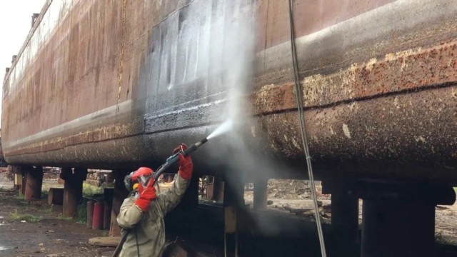 «Борода» у корабля: Как животные превращают морские суда в ржавый металлолом?