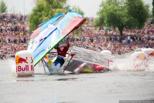 "Кузькина мать" и Red Bull Flugtag 2010