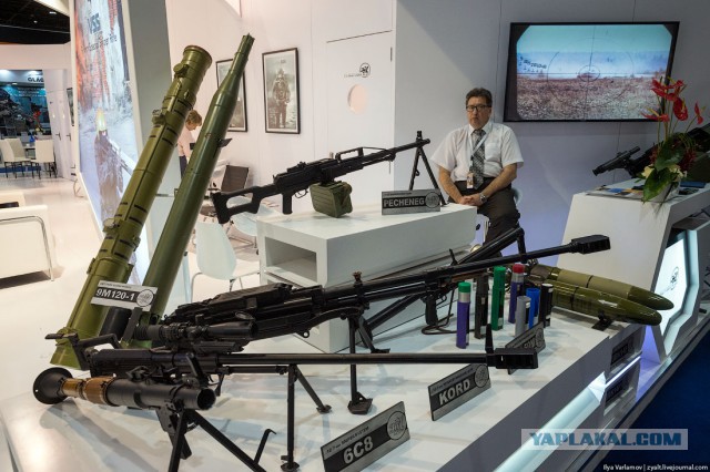 Абу-Даби: IDEX, выставка оружия
