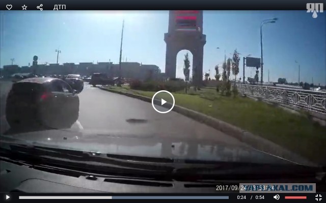 "Ты поворотник видел?"